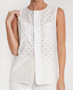 Sleeveless Jewel Neck Top in Cotton Eyelet