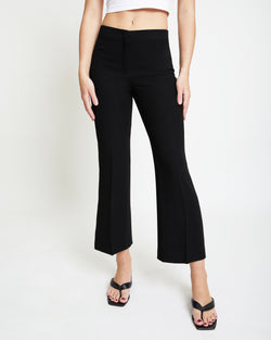 IZZY Cropped Pants with Slight Flare in Soft Cady