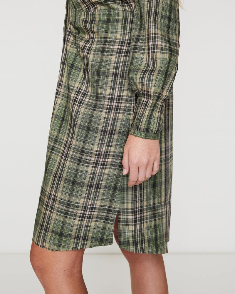 SORMA Long Sleeve Above-the-Knee Shirt Dress in Green Plaid